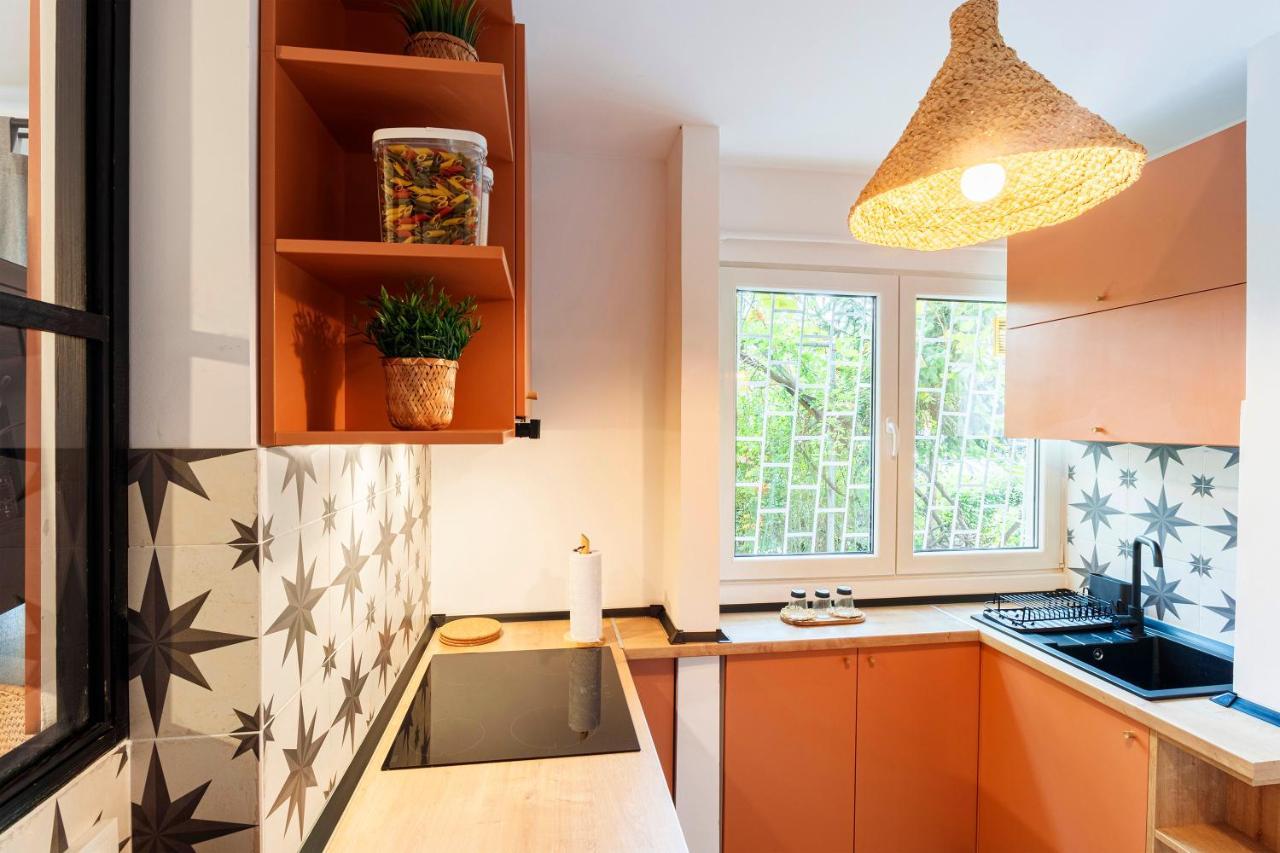 Apartamento Central Modern Flat Near Metro & Park Bucarest Exterior foto